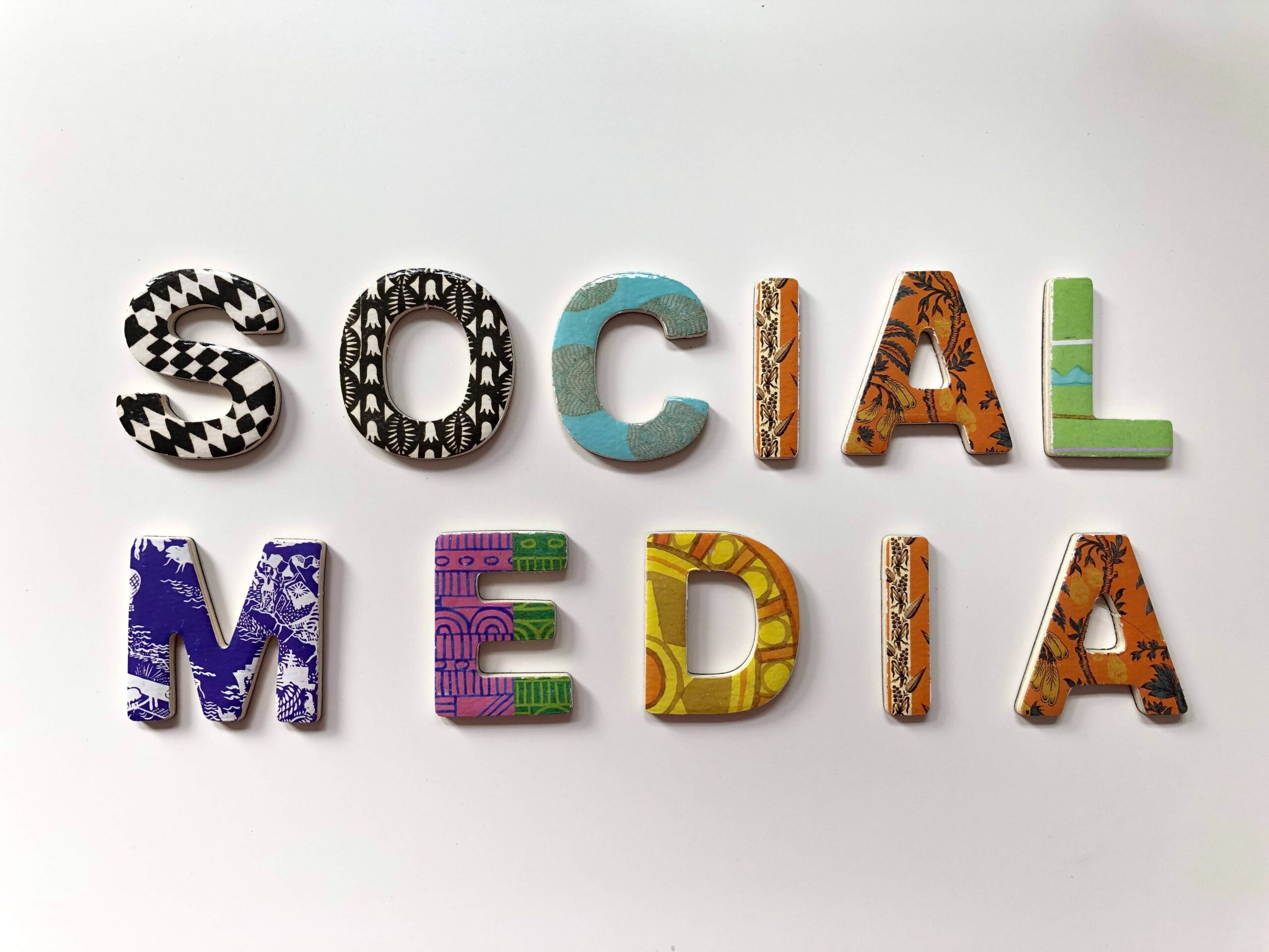 Sosyal Medya ve Teknoloji: Hayatımızı Nasıl Etkiliyor?